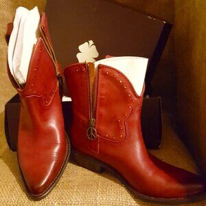 Lucky Brandy, Size 8, Russo Red